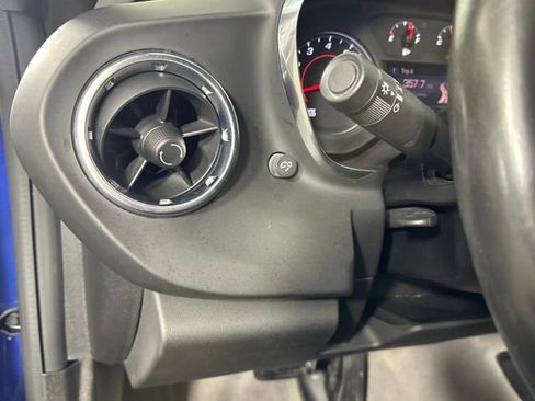 Used 2021 Chevrolet Camaro LT w/ RS Package image 19