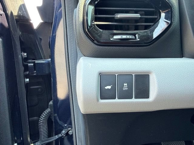 Used 2025 Honda Pilot Touring image 17