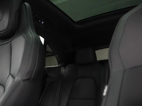 New 2026 Porsche Macan 4 Electric image 35