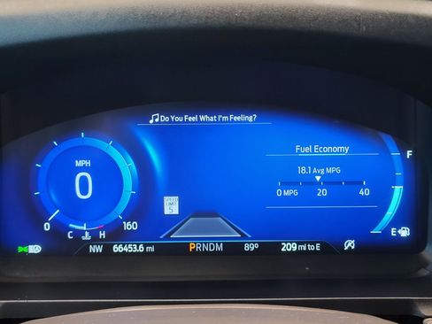 Used 2020 Ford Explorer Platinum w/ Premium Technology Package AWD/4WD image 21