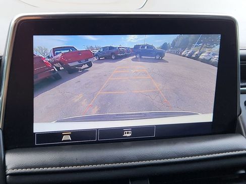 Used 2021 GMC Yukon XL SLT AWD/4WD image 25