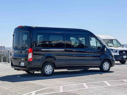 Used 2025 Ford Transit 350 XLT RWD image 4