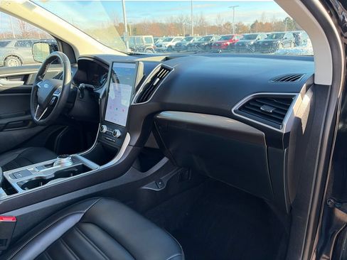 Used 2024 Ford Edge SEL w/ Convenience Package AWD/4WD image 10