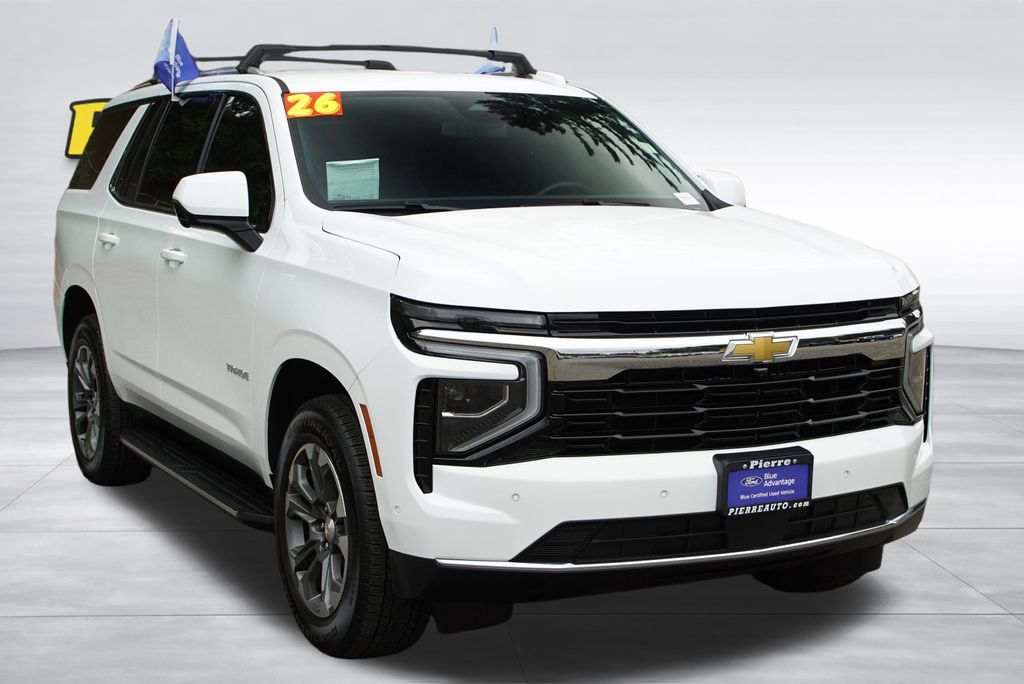 Used 2026 Chevrolet Tahoe LS AWD/4WD image 2
