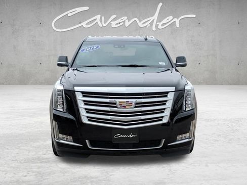 Used 2019 Cadillac Escalade ESV Platinum image 18