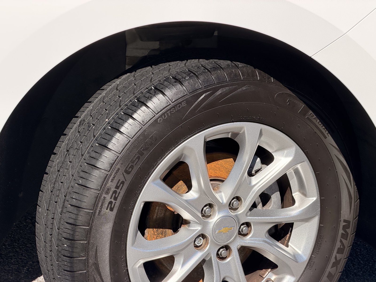 Used 2020 Chevrolet Equinox LS AWD/4WD image 5