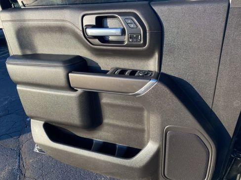 Used 2021 GMC Sierra 1500 AT4 image 23