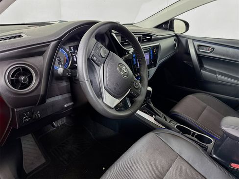 Used 2017 Toyota Corolla SE image 7