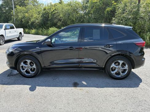 Used 2023 Ford Escape ST-Line AWD/4WD image 4