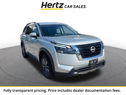 Used 2025 Nissan Pathfinder SV