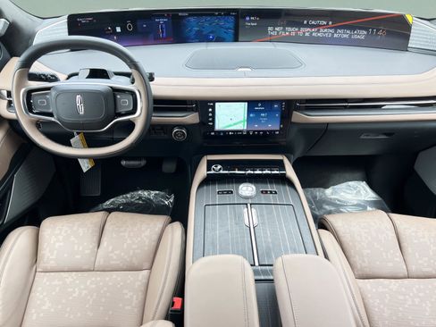 New 2026 Lincoln Navigator L Black Label AWD/4WD image 9