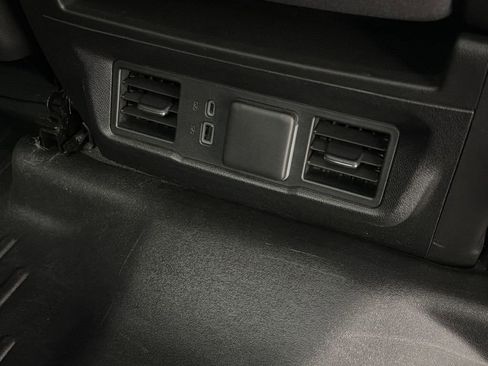 Used 2024 Chevrolet Silverado 1500 LT image 23