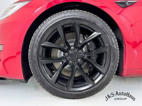 Used 2022 Tesla Model S Plaid image 38