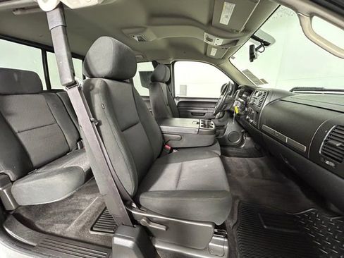 Used 2010 Chevrolet Silverado 1500 LT w/ Power Pack Plus AWD/4WD image 14