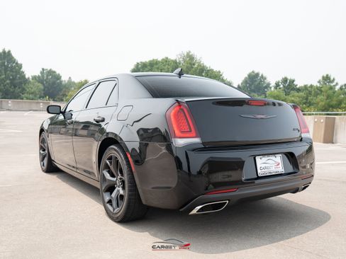 Used 2022 Chrysler 300 S RWD image 5