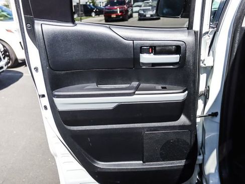 Used 2018 Toyota Tundra SR5 AWD/4WD image 62