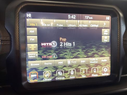 Used 2022 Jeep Wrangler Unlimited Sahara image 59