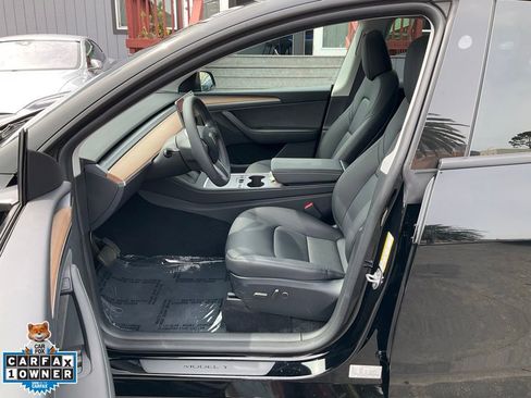 Used 2024 Tesla Model Y Long Range image 15