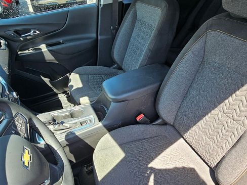 Used 2024 Chevrolet Equinox LT w/ LPO, Floor Liner Package FWD image 10