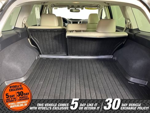 Used 2014 Subaru Outback 2.5i Limited AWD/4WD image 7