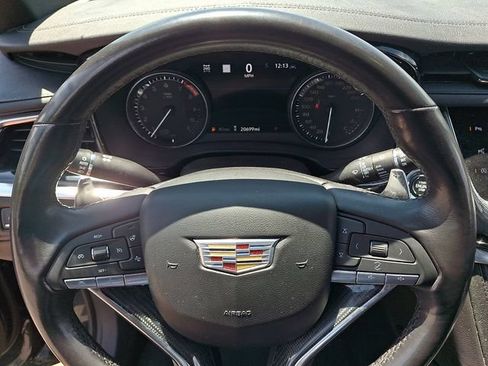 Used 2024 Cadillac XT6 Sport w/ LPO, ONYX Package AWD/4WD image 18