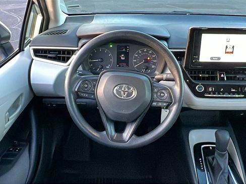Certified 2023 Toyota Corolla LE image 9