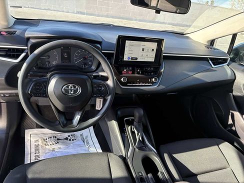 Used 2025 Toyota Corolla LE image 17