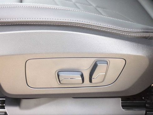 Used 2026 BMW X1 xDrive28i image 17