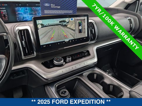 Certified 2025 Ford Expedition Platinum AWD/4WD image 36