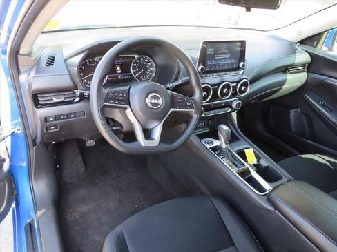 Used 2024 Nissan Sentra SV image 15