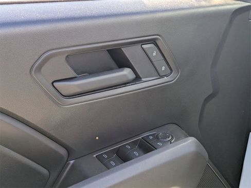 Used 2025 Chevrolet Colorado W/T image 12
