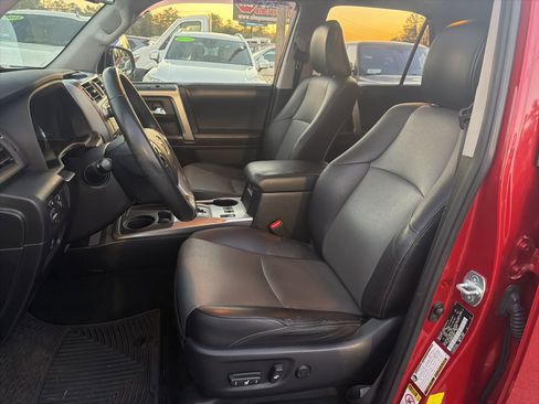 Used 2016 Toyota 4Runner Limited image 7