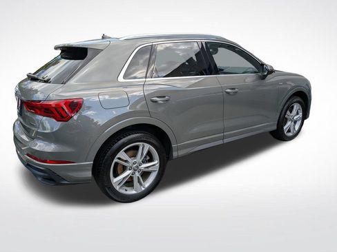 Used 2020 Audi Q3 2.0T Premium Plus w/ Premium Plus Package AWD/4WD image 3
