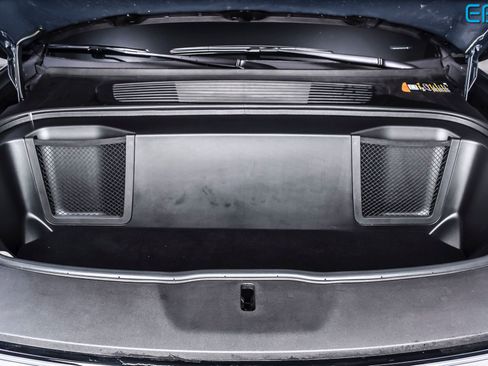 Used 2025 Rivian R1S Adventure image 11