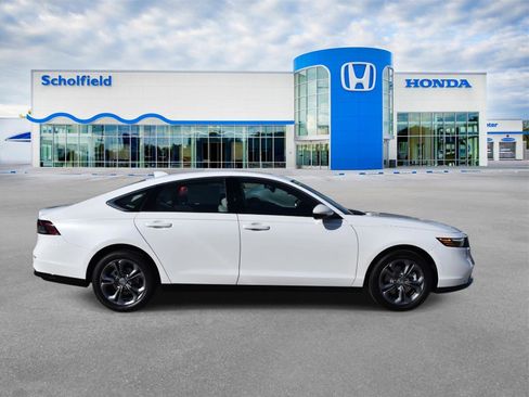 New 2025 Honda Accord EX-L image 2