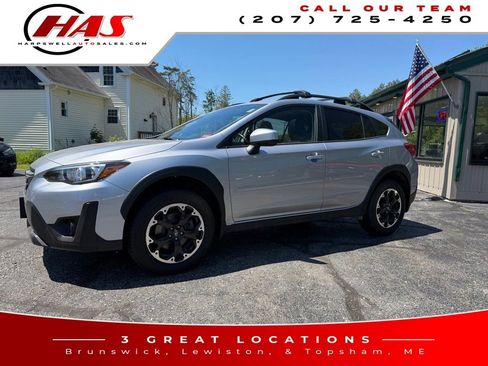 Used 2023 Subaru Crosstrek 2.0i Premium AWD/4WD image 2