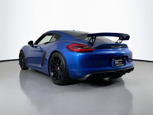 Certified 2016 Porsche Cayman GT4 image 3