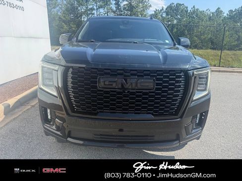 Used 2021 GMC Yukon Denali w/ Denali Premium Package AWD/4WD image 2