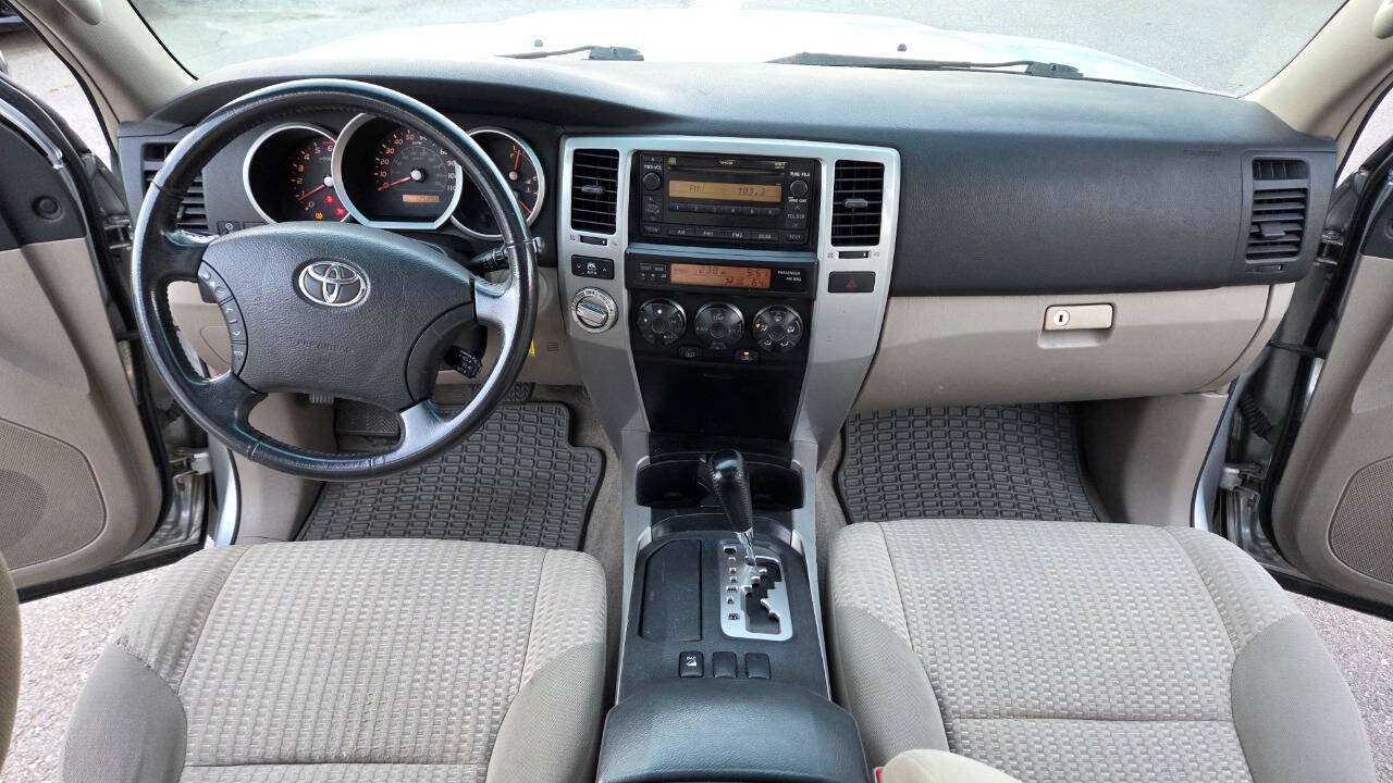 Used 2007 Toyota 4Runner SR5 AWD/4WD image 36