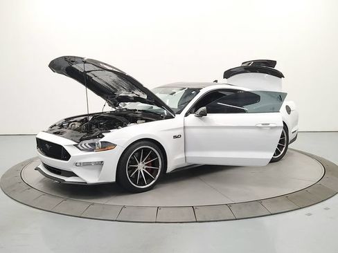 Used 2021 Ford Mustang GT Premium RWD image 12