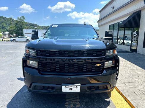 Used 2019 Chevrolet Silverado 1500 Custom w/ Custom Max Trailering Package image 5