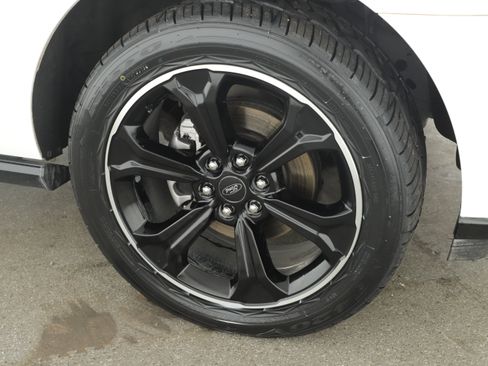 Used 2022 Ford Expedition Limited image 6