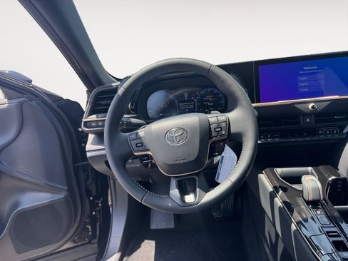 New 2026 Toyota Crown Signia AWD/4WD image 12