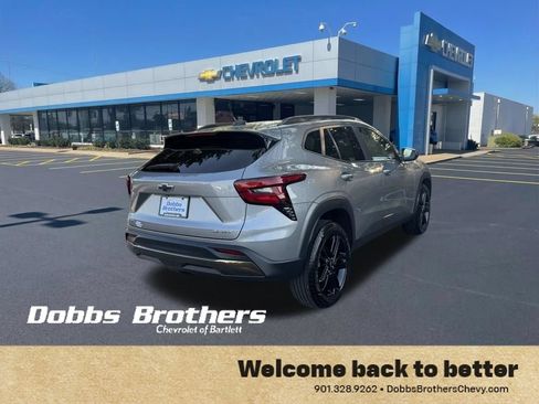 Used 2025 Chevrolet Trax ACTIV w/ Driver Confidence Package FWD image 8