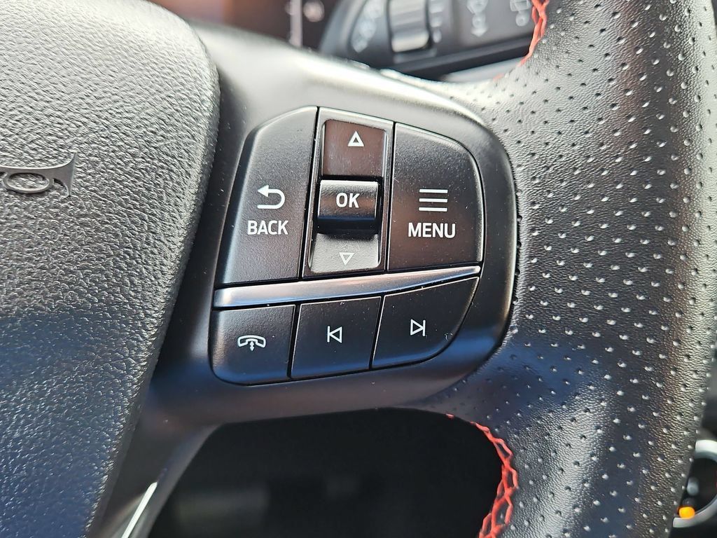 Used 2025 Ford Escape ST-Line AWD/4WD image 22