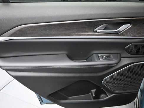 New 2026 Jeep Grand Cherokee L Limited AWD/4WD image 16
