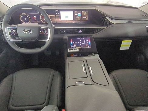 Certified 2025 INFINITI QX80 Pure AWD/4WD image 19