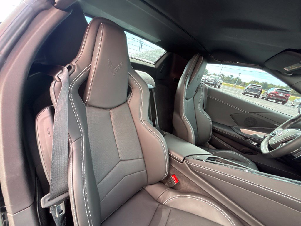 Used 2025 Chevrolet Corvette Z06 RWD image 26