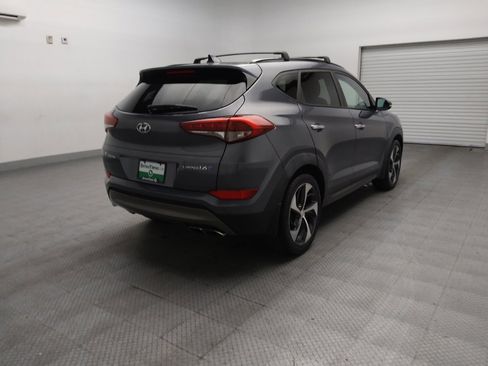 Used 2016 Hyundai Tucson Limited w/ Option Group 03 FWD image 9