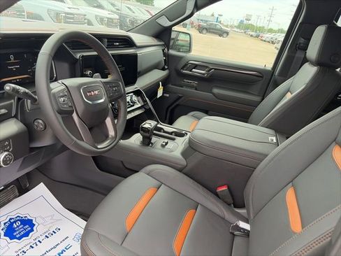 New 2026 GMC Sierra 1500 AT4 w/ AT4 Premium Package AWD/4WD image 16